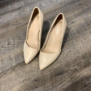 Aldo nude pumps